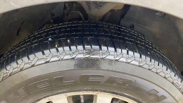 Second-hand 2017 Mahindra XUV500 W10 AWD for sale in Ahmedabad-29