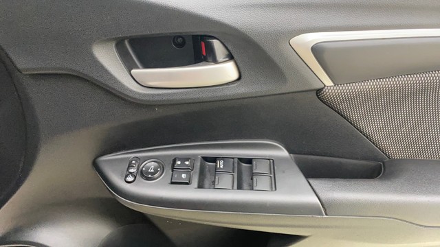 Second-hand 2019 Honda WR-V i-VTEC VX for sale in Ahmedabad-17