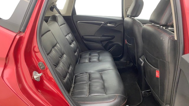 Second-hand 2019 Honda WR-V i-VTEC VX for sale in Ahmedabad-16