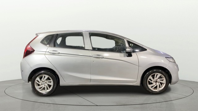 Second-hand 2016 Honda Jazz 1.2 V AT i VTEC for sale in Kolkata-1