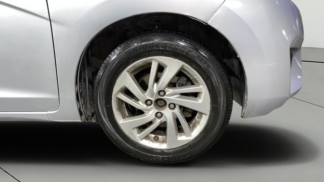 Second-hand 2016 Honda Jazz 1.2 V AT i VTEC for sale in Kolkata-23