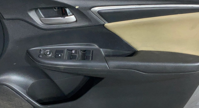 Second-hand 2016 Honda Jazz 1.2 V AT i VTEC for sale in Kolkata-17