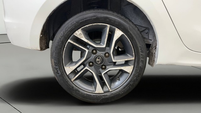 Second-hand 2017 Tata Tigor 1.2 Revotron XZ Option for sale in Noida-24