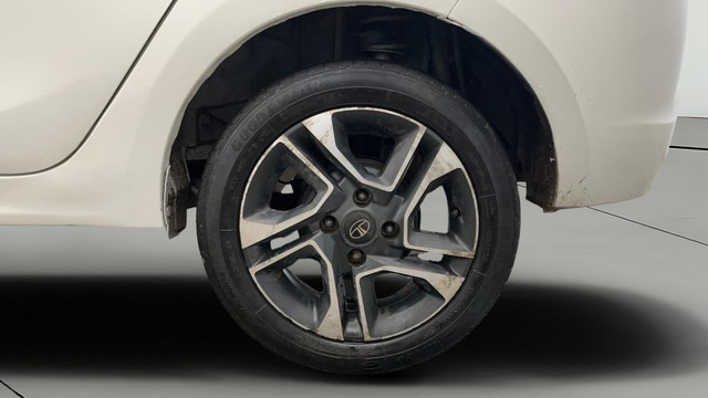 Second-hand 2017 Tata Tigor 1.2 Revotron XZ Option for sale in Noida-26