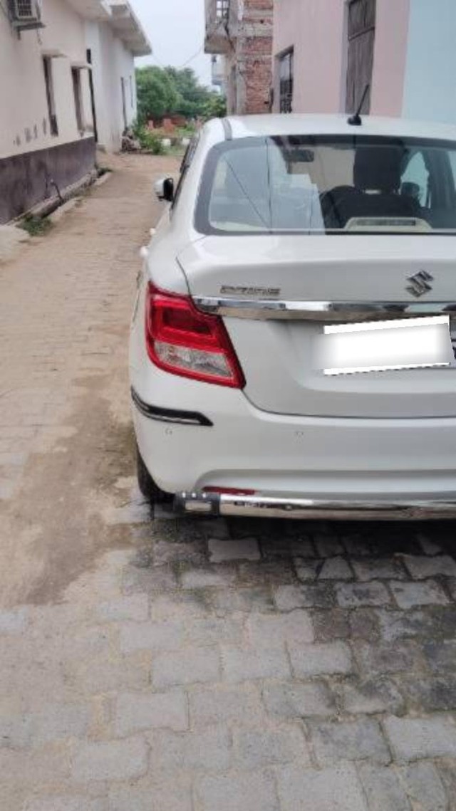 Second-hand 2023 Maruti Suzuki Swift Dzire VXI for sale in Shikohabad-10