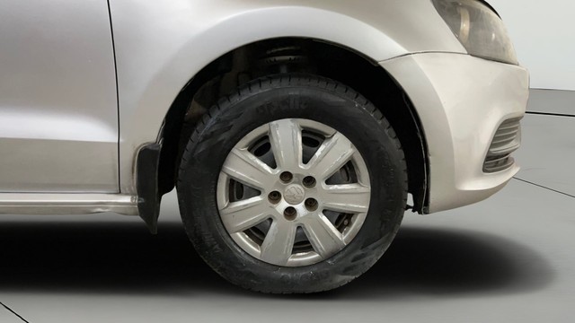 Second-hand 2015 Volkswagen Polo 1.2 MPI Trendline for sale in Greater Noida-23