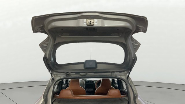 Second-hand 2017 Renault KWID RXT for sale in Gurgaon-20