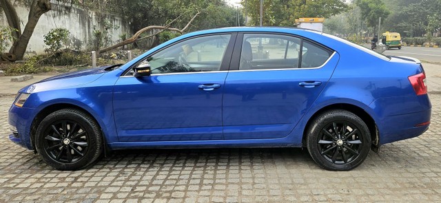 Second-hand 2020 Skoda Octavia 1.8 TSI AT Onyx for sale in New Delhi-4