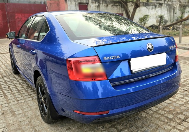 Second-hand 2020 Skoda Octavia 1.8 TSI AT Onyx for sale in New Delhi-12
