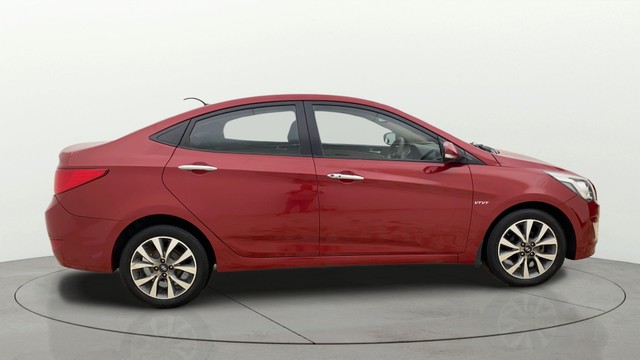 Second-hand 2015 Hyundai Verna 1.6 VTVT for sale in Ahmedabad-1