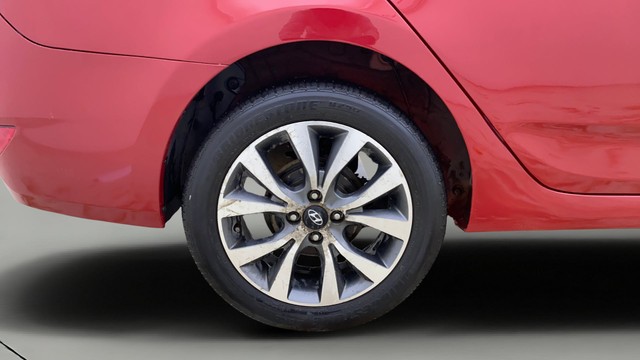 Second-hand 2015 Hyundai Verna 1.6 VTVT for sale in Ahmedabad-25