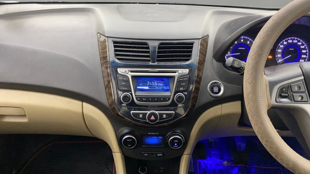 Second-hand 2015 Hyundai Verna 1.6 VTVT for sale in Ahmedabad-22