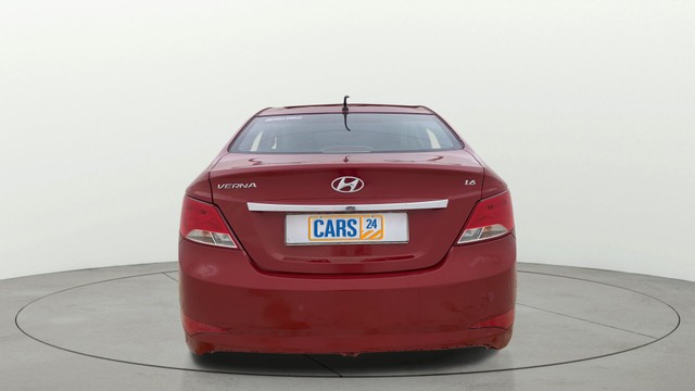 Second-hand 2015 Hyundai Verna 1.6 VTVT for sale in Ahmedabad-3