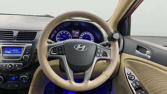 Second-hand 2015 Hyundai Verna 1.6 VTVT for sale in Ahmedabad-12