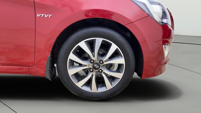 Second-hand 2015 Hyundai Verna 1.6 VTVT for sale in Ahmedabad-24