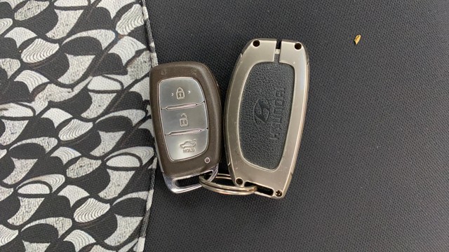 Second-hand 2015 Hyundai Verna 1.6 VTVT for sale in Ahmedabad-21