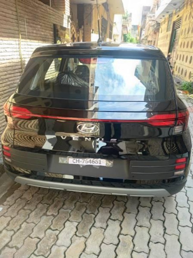 Hyundai Venue E Second-hand 2025 Hyundai Venue E for sale in Amritsar-1