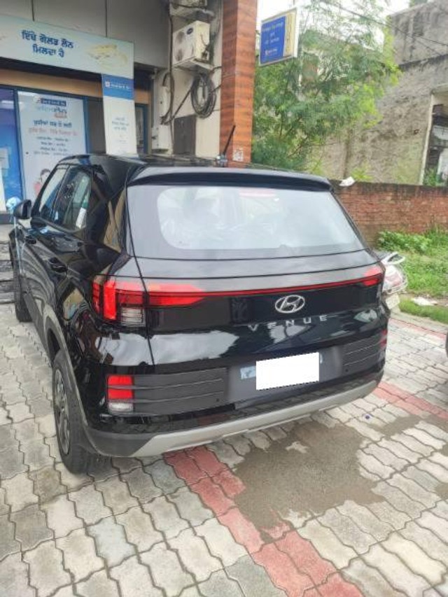 Hyundai Venue E Second-hand 2025 Hyundai Venue E for sale in Amritsar-2