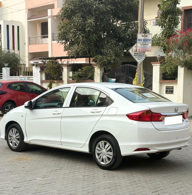 Second-hand 2015 Honda City i VTEC S for sale in Nagpur-3