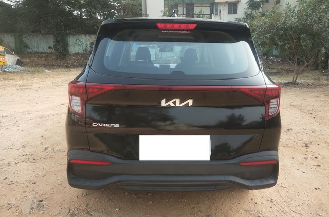 Second-hand 2024 Kia Carens Premium Opt for sale in Hyderabad-2