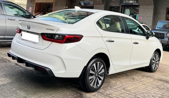 Second-hand 2023 Honda City ZX CVT for sale in Mumbai-6