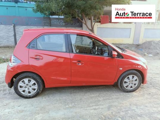 Second-hand 2013 Honda Brio S MT for sale in Tiruchirappalli-3