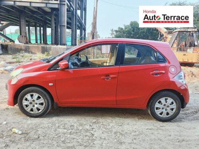 Second-hand 2013 Honda Brio S MT for sale in Tiruchirappalli-2