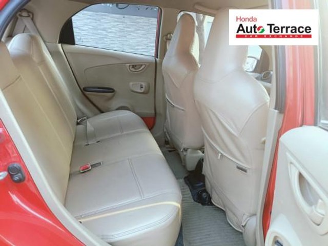 Second-hand 2013 Honda Brio S MT for sale in Tiruchirappalli-7