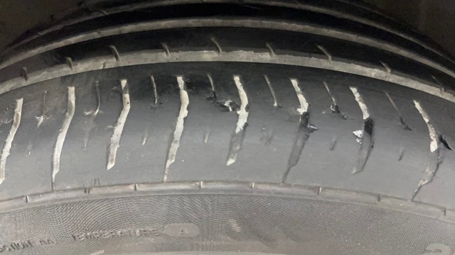 Second-hand 2017 Mercedes-Benz E-Class E240 V6 MT for sale in Bangalore-24