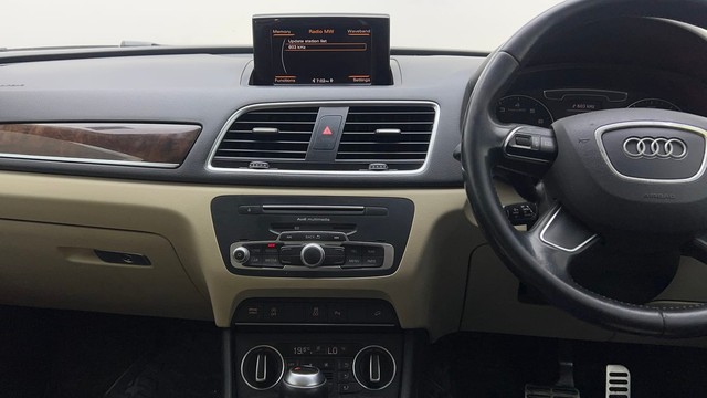 Second-hand 2017 Audi Q3 30 TFSI Premium FWD for sale in Gurgaon-24