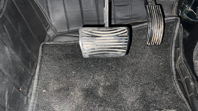 Second-hand 2022 Mahindra Thar LX Hard Top Diesel AT for sale in Gurgaon-14