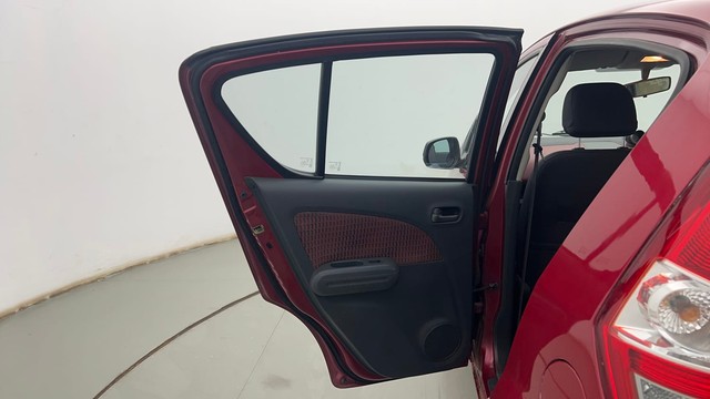 Second-hand 2013 Maruti Ritz VDi for sale in Kolkata-32