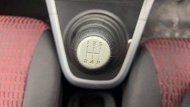 Second-hand 2013 Maruti Ritz VDi for sale in Kolkata-12