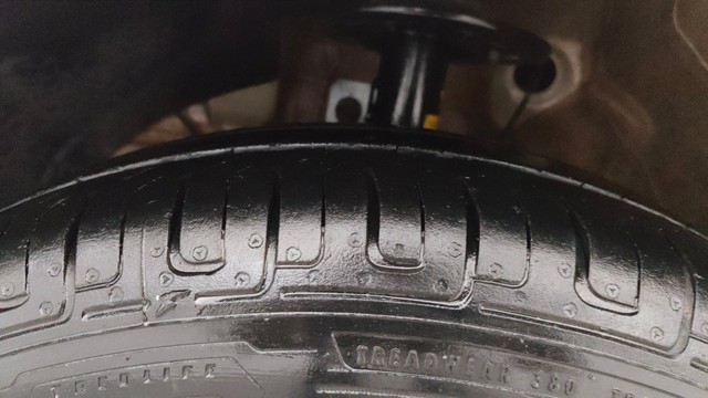 Second-hand 2019 Maruti Swift VXI for sale in Pune-30