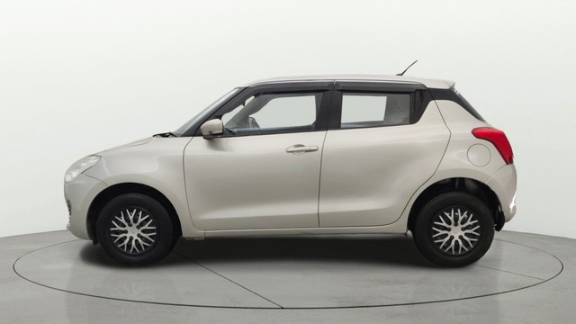 Second-hand 2019 Maruti Swift VXI for sale in Pune-5