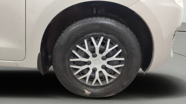 Second-hand 2019 Maruti Swift VXI for sale in Pune-23