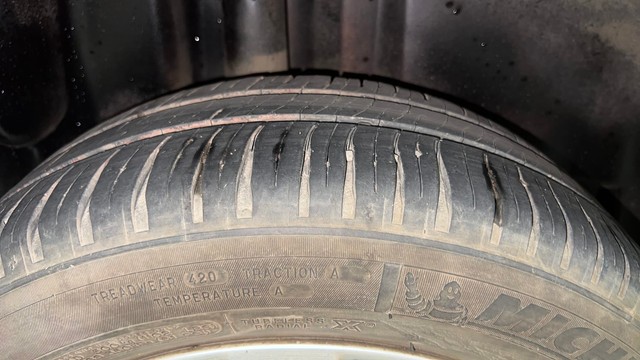 Second-hand 2015 Volkswagen Polo Petrol Highline 1.2L for sale in Thane-35