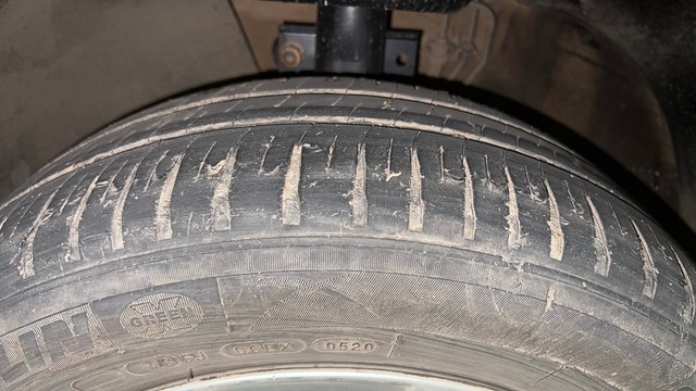 Second-hand 2015 Volkswagen Polo Petrol Highline 1.2L for sale in Thane-36