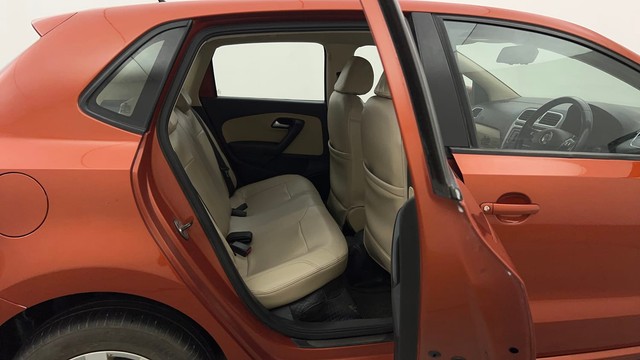 Second-hand 2015 Volkswagen Polo Petrol Highline 1.2L for sale in Thane-38
