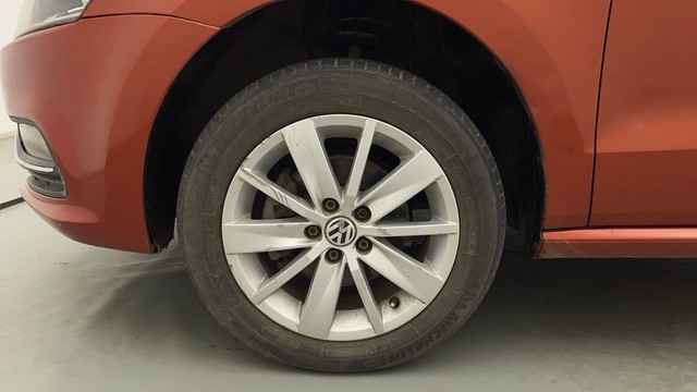 Second-hand 2015 Volkswagen Polo Petrol Highline 1.2L for sale in Thane-20