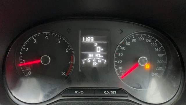 Second-hand 2015 Volkswagen Polo Petrol Highline 1.2L for sale in Thane-13