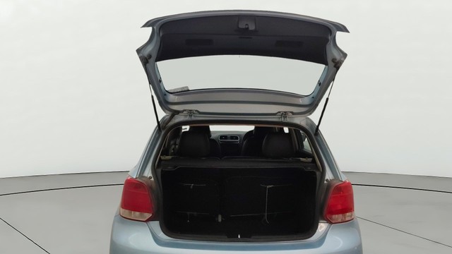 Second-hand 2012 Volkswagen Polo Petrol Highline 1.2L for sale in Pune-20