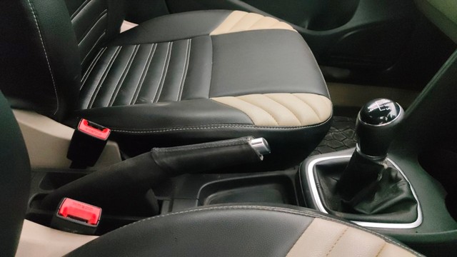 Second-hand 2012 Volkswagen Polo Petrol Highline 1.2L for sale in Pune-13