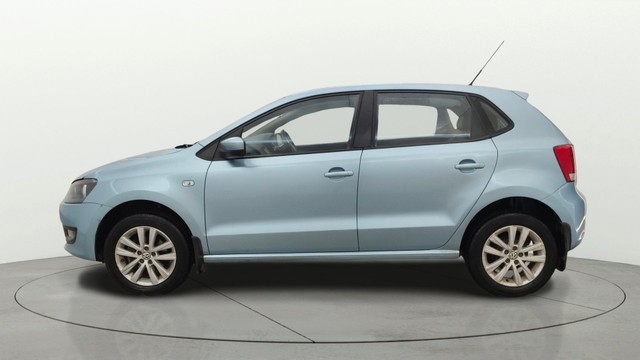 Second-hand 2012 Volkswagen Polo Petrol Highline 1.2L for sale in Pune-5