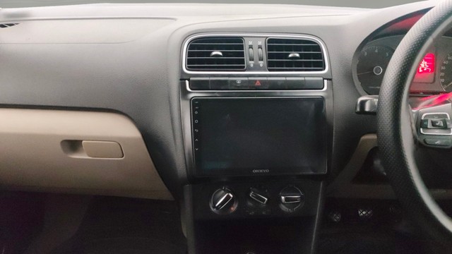 Second-hand 2012 Volkswagen Polo Petrol Highline 1.2L for sale in Pune-22