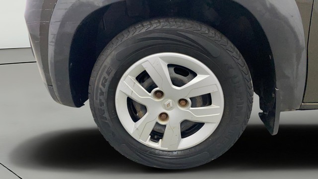 Second-hand 2019 Renault KWID RXL for sale in Kochi-25