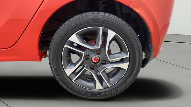 Second-hand 2020 Tata Tiago XZ Plus for sale in Gulbarga-26