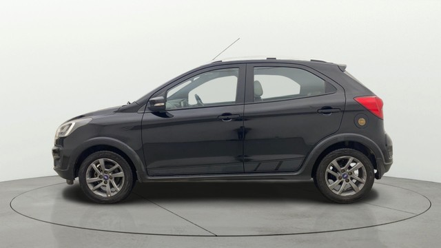 Second-hand 2018 Ford Freestyle Titanium Petrol BSIV for sale in Gulbarga-5