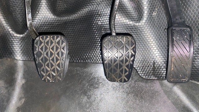 Second-hand 2018 Ford Freestyle Titanium Petrol BSIV for sale in Gulbarga-14