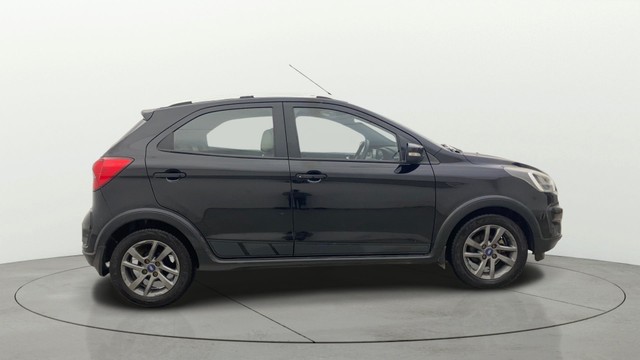 Second-hand 2018 Ford Freestyle Titanium Petrol BSIV for sale in Gulbarga-1